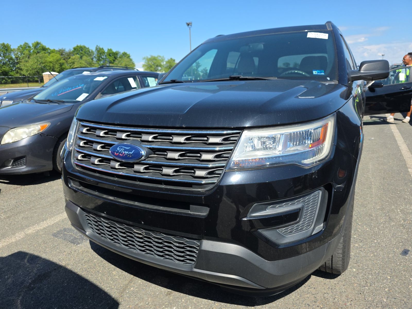 FORD EXPLORER - 3