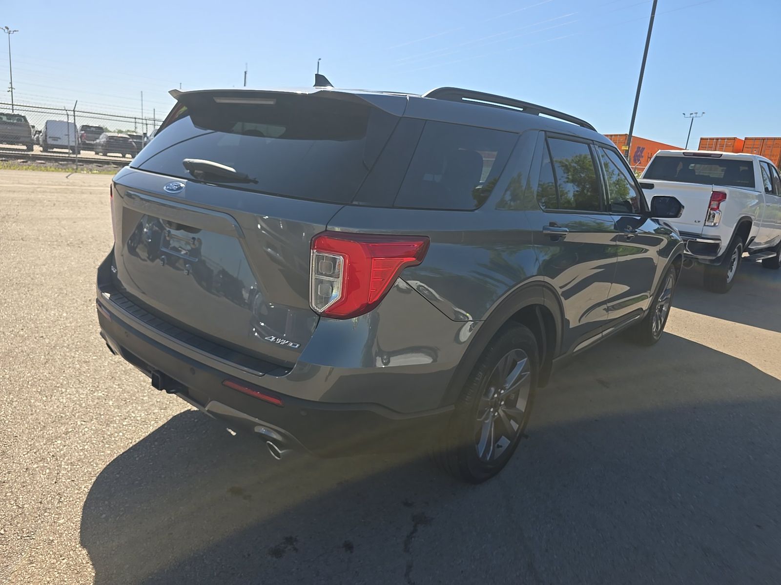 FORD EXPLORER - 5