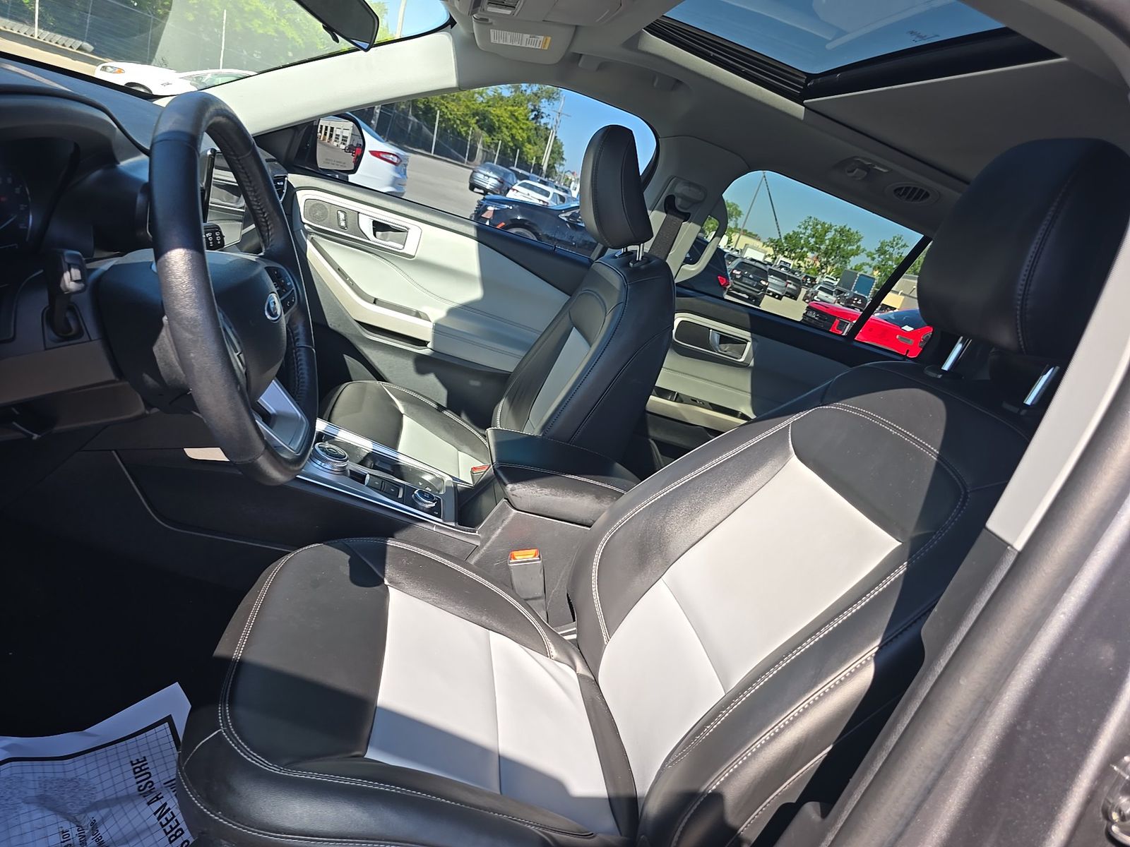 FORD EXPLORER - 8