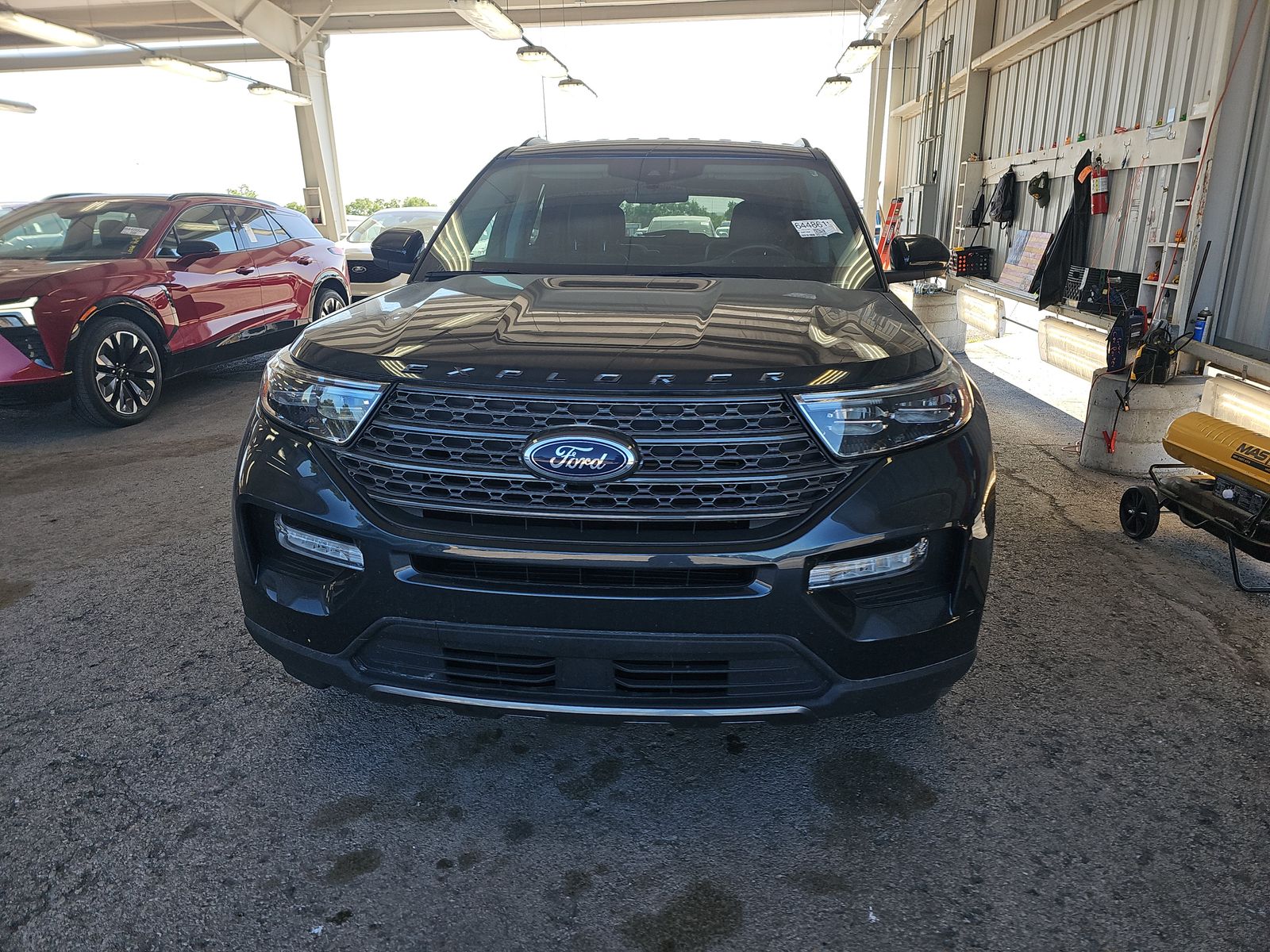 FORD EXPLORER - 3