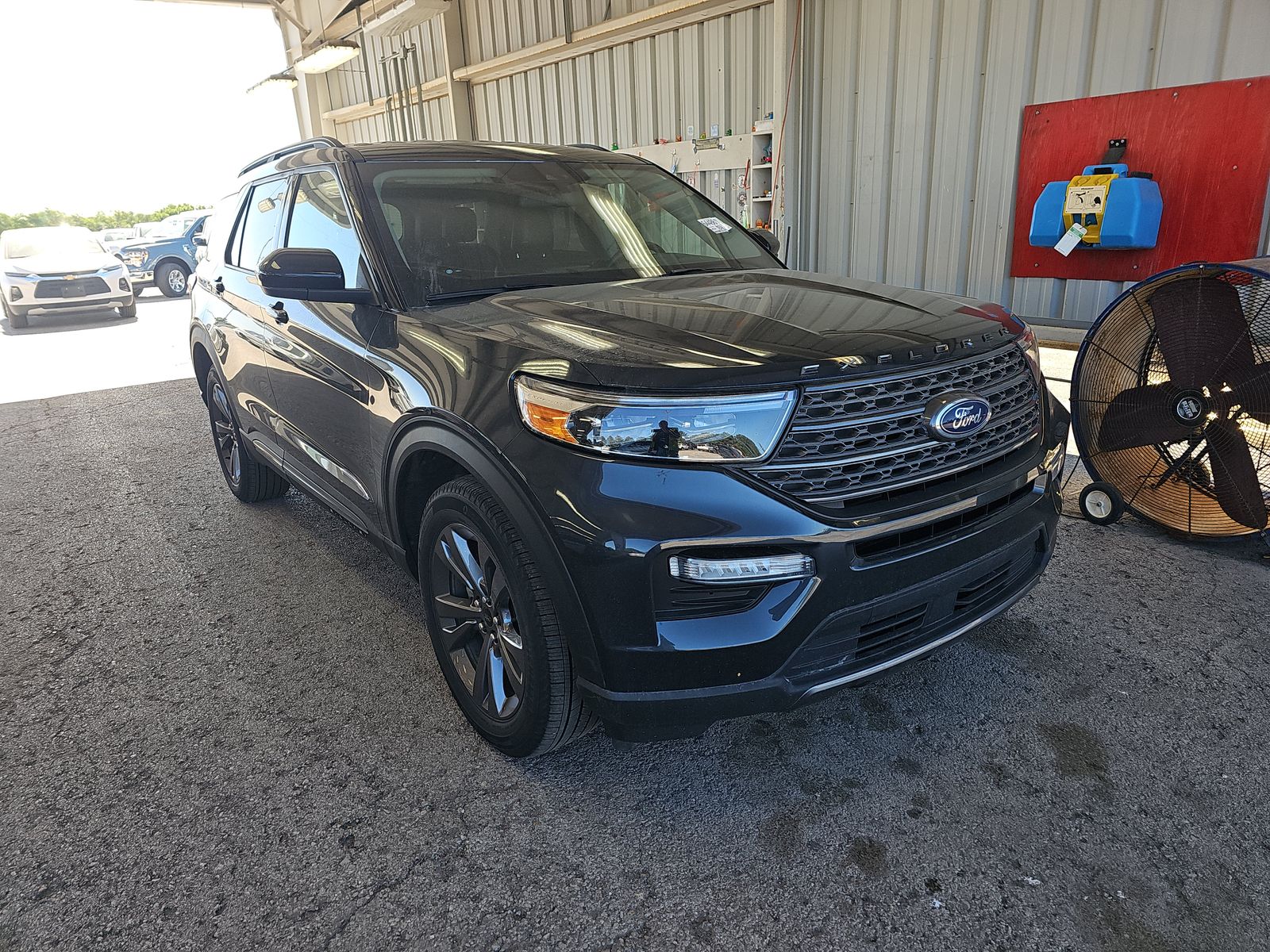 FORD EXPLORER - 4
