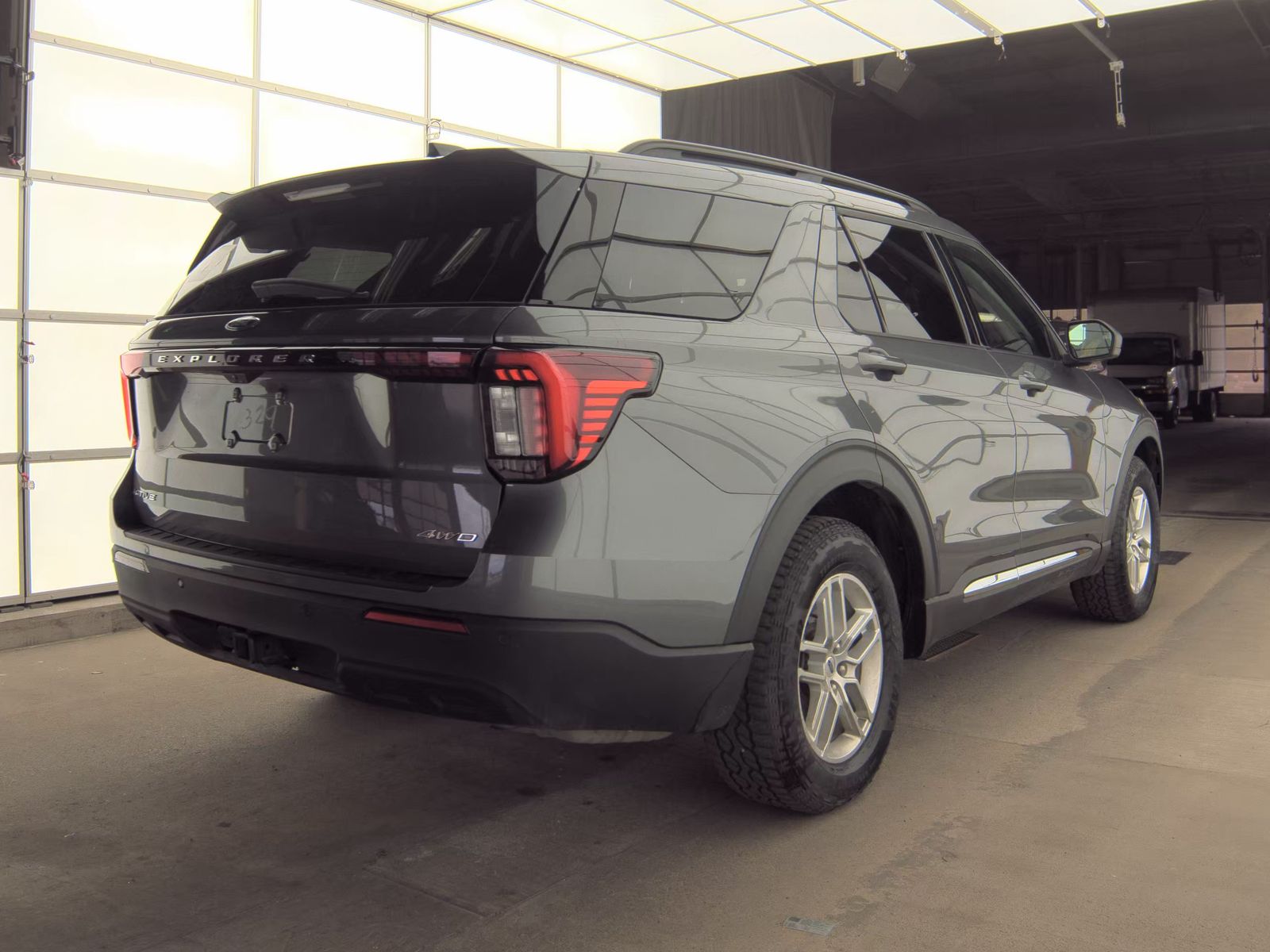 FORD EXPLORER - 6