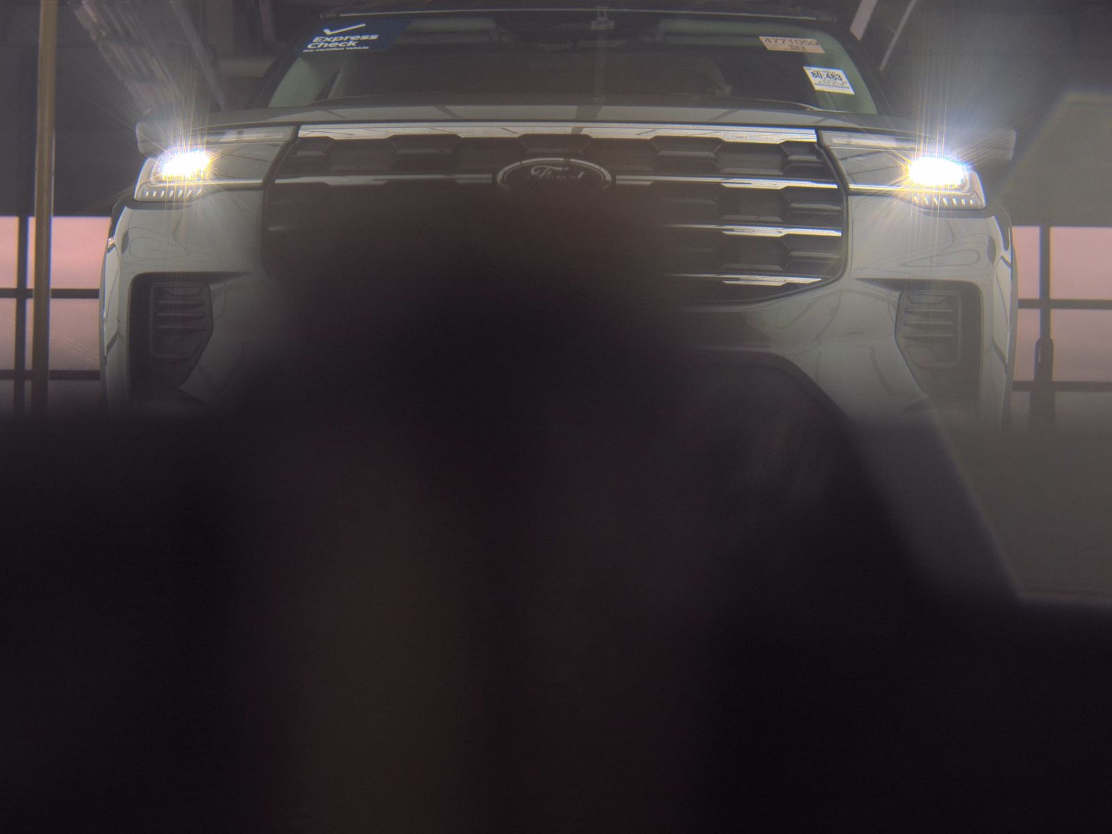 FORD EXPLORER - 4