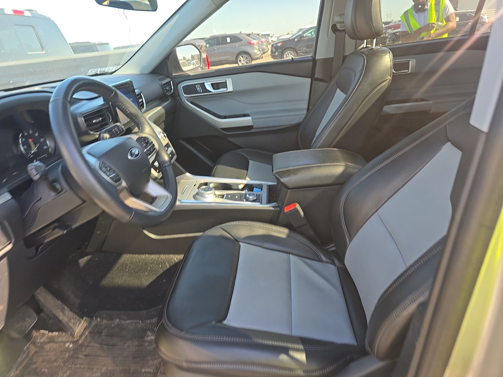 FORD EXPLORER - 8