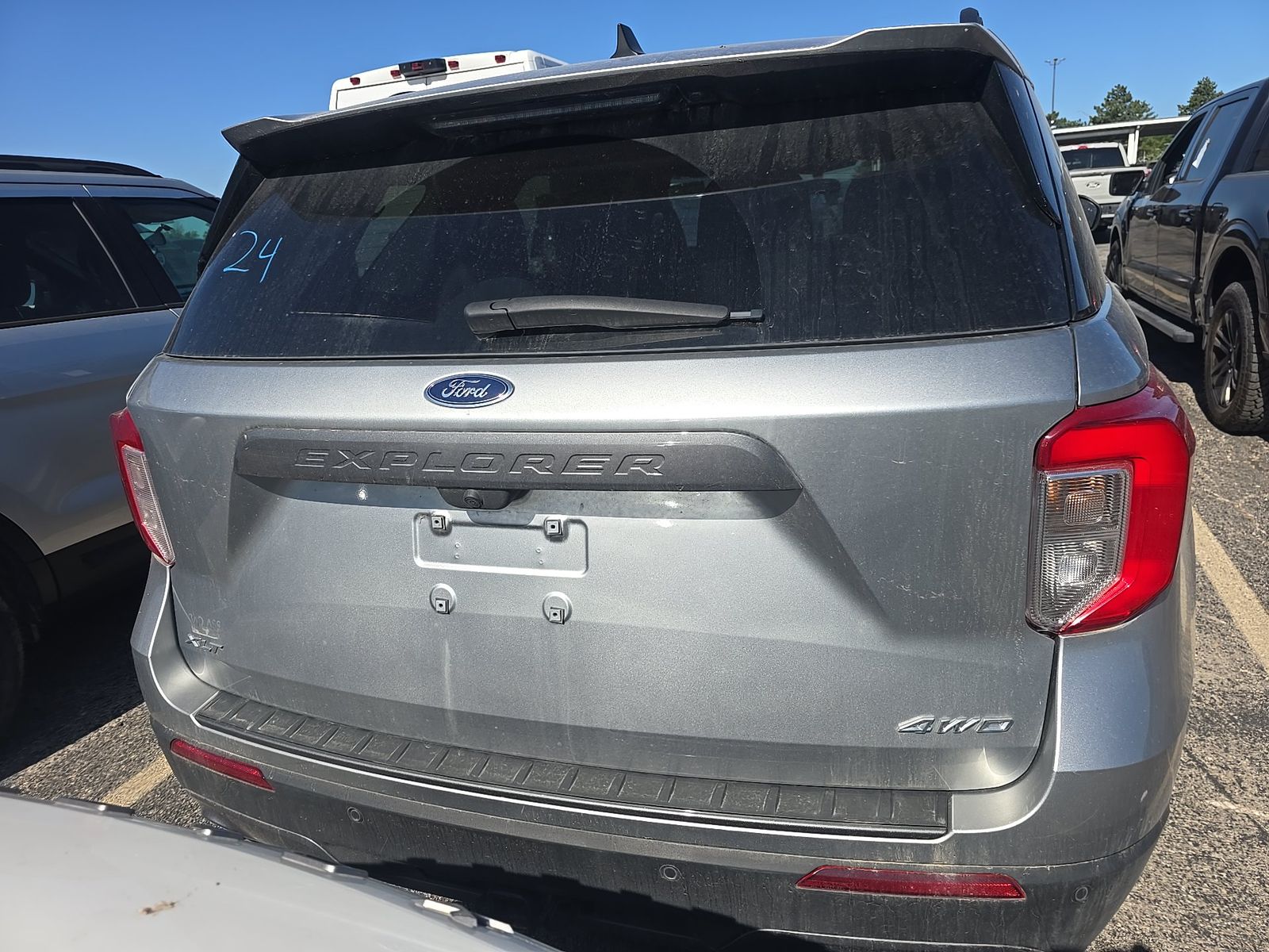 FORD EXPLORER - 6