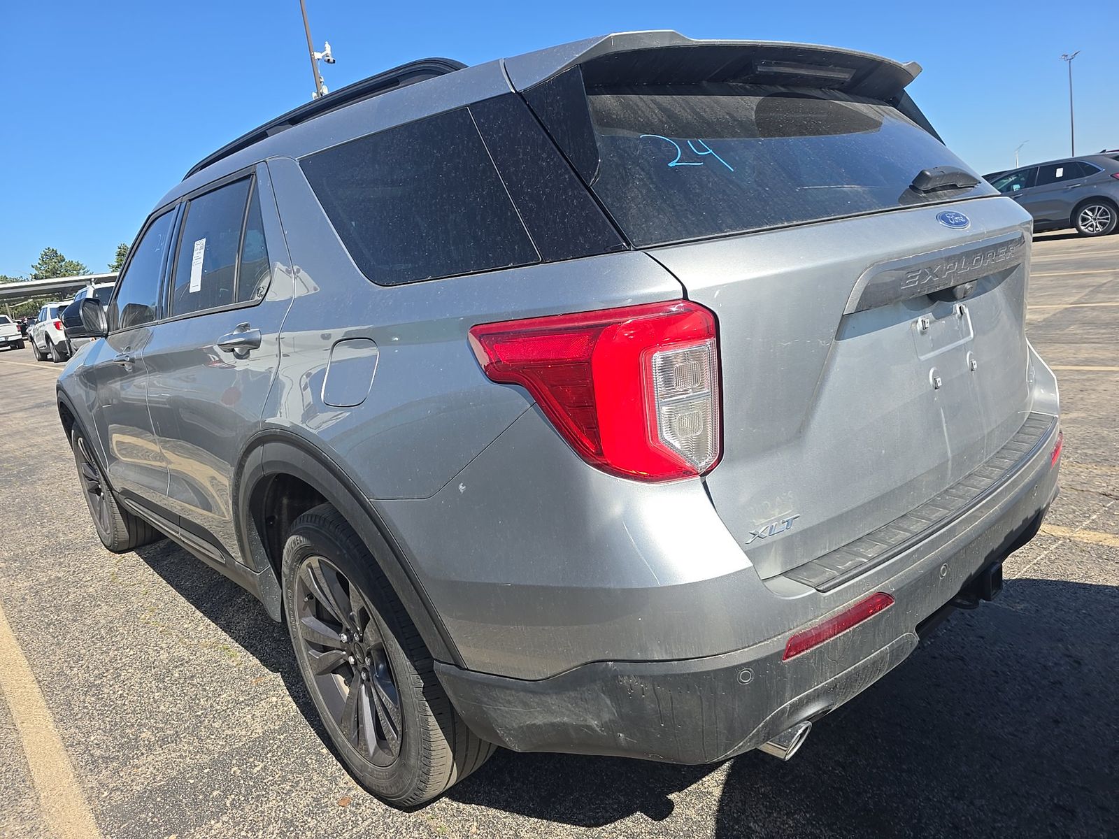 FORD EXPLORER - 7
