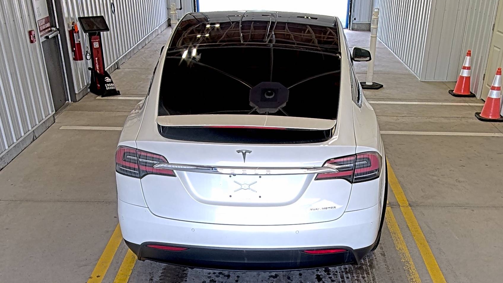 TESLA MODEL X - 6