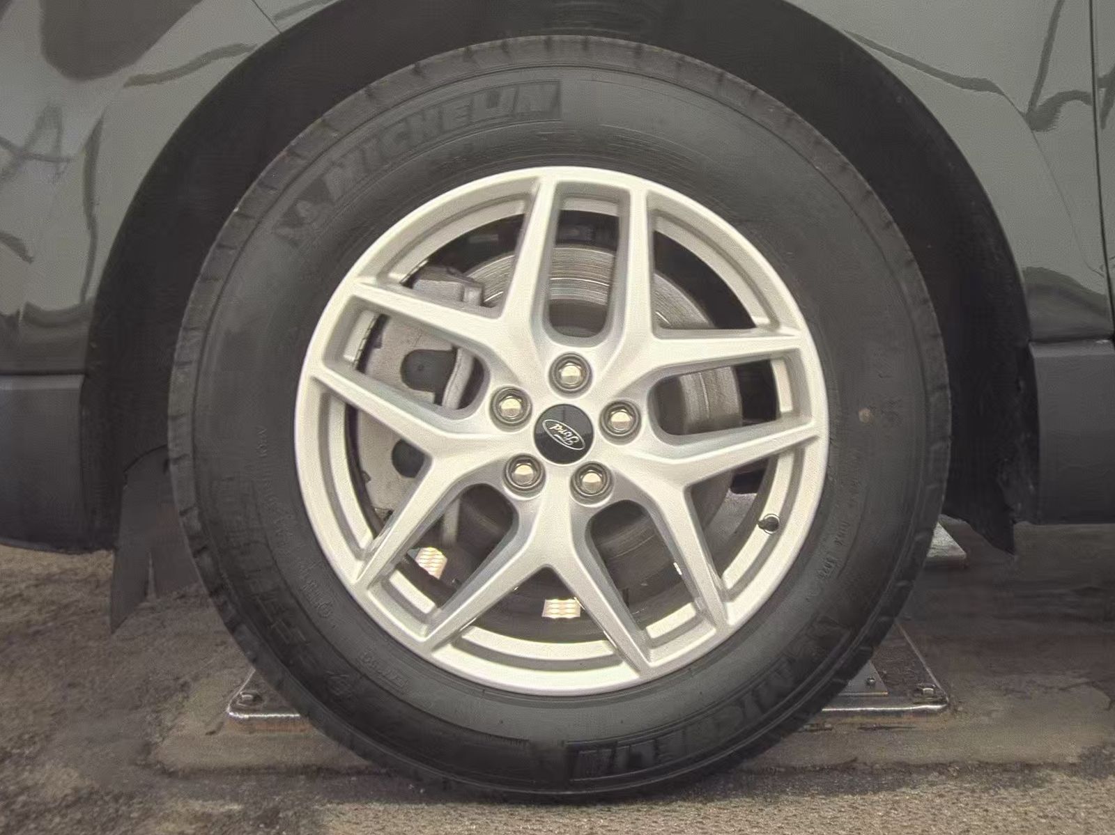 FORD EDGE - 10