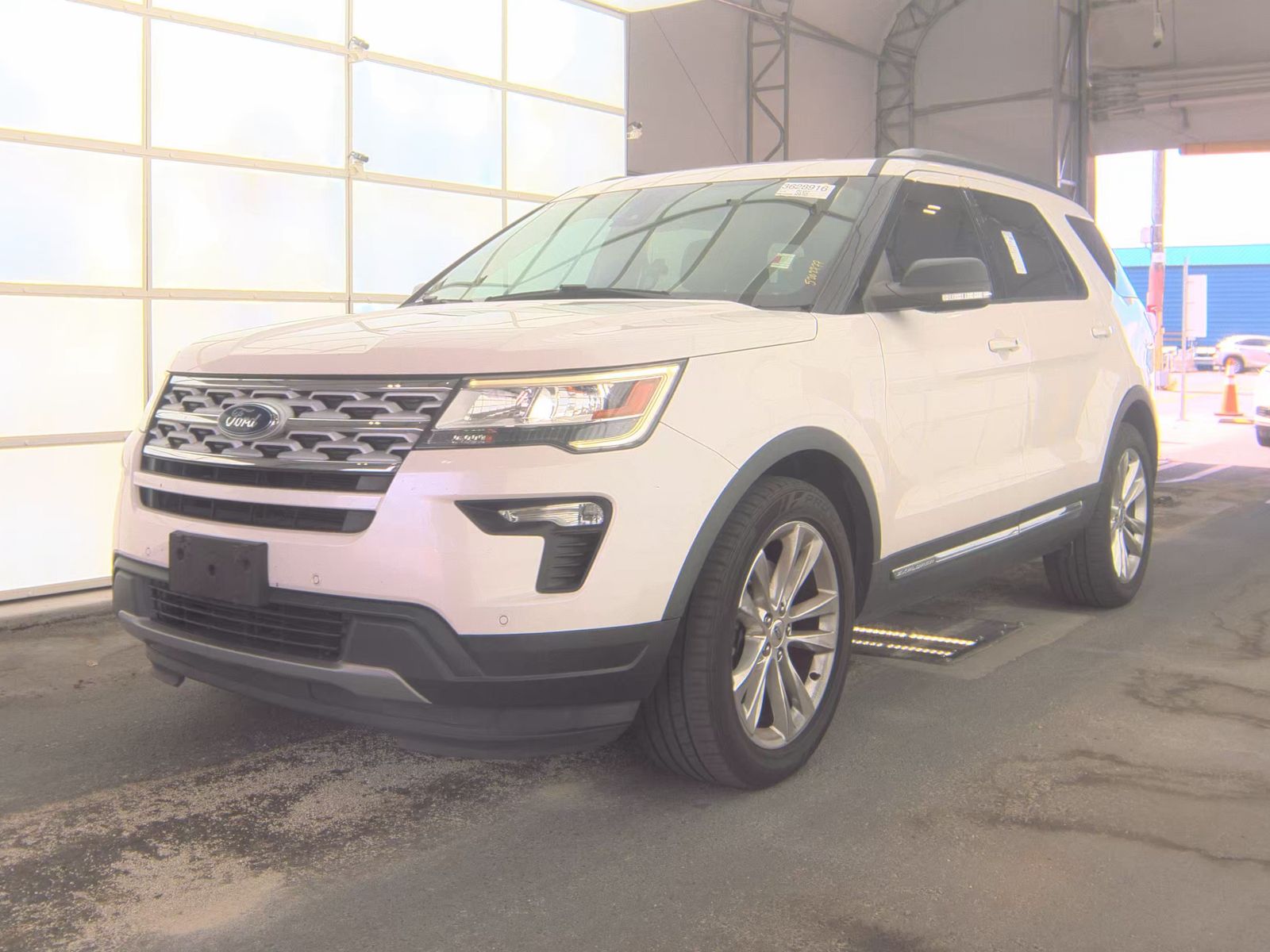 FORD EXPLORER - 1