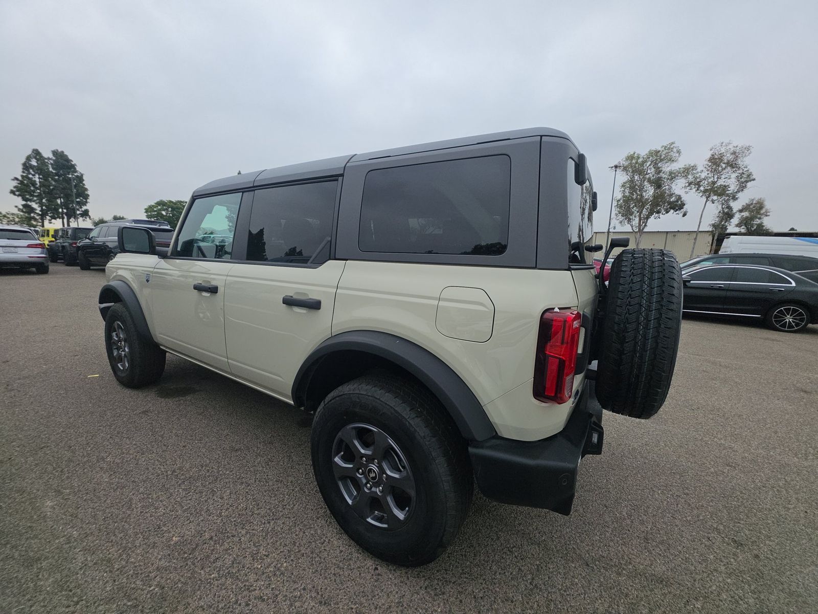 FORD BRONCO - 7