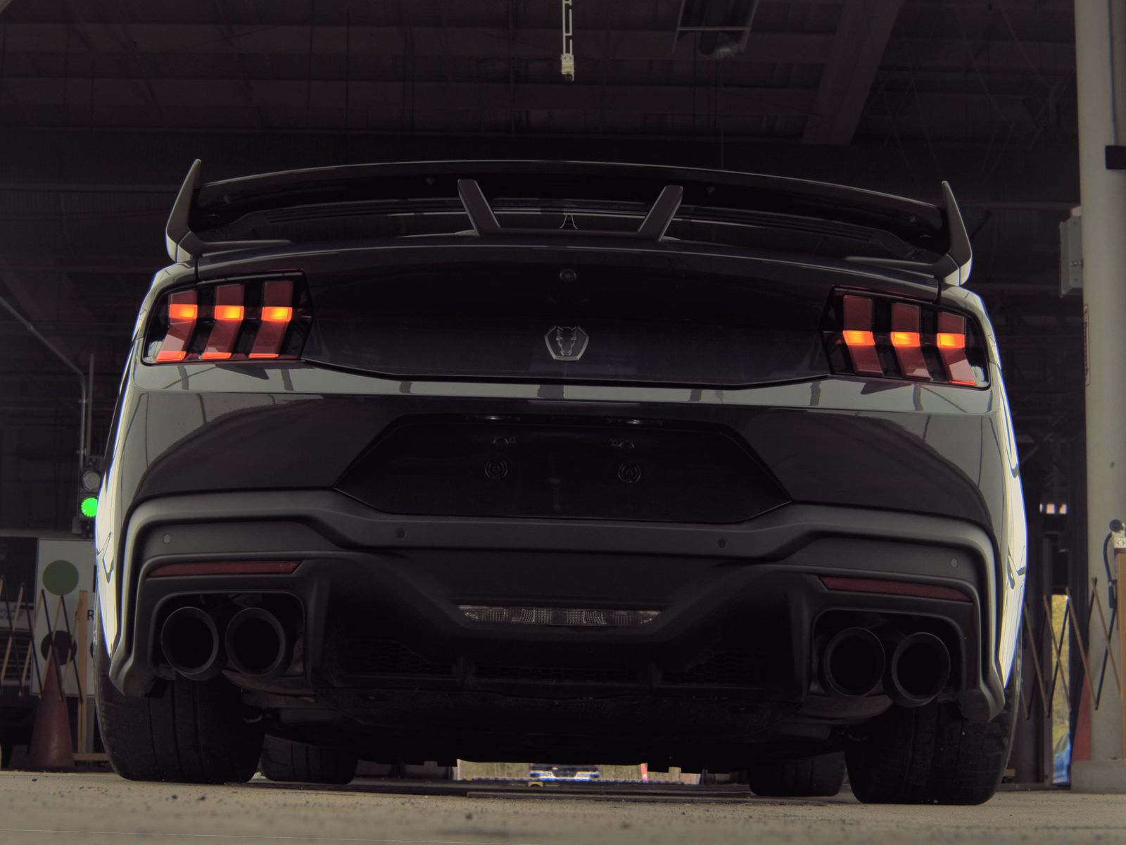 FORD MUSTANG - 8