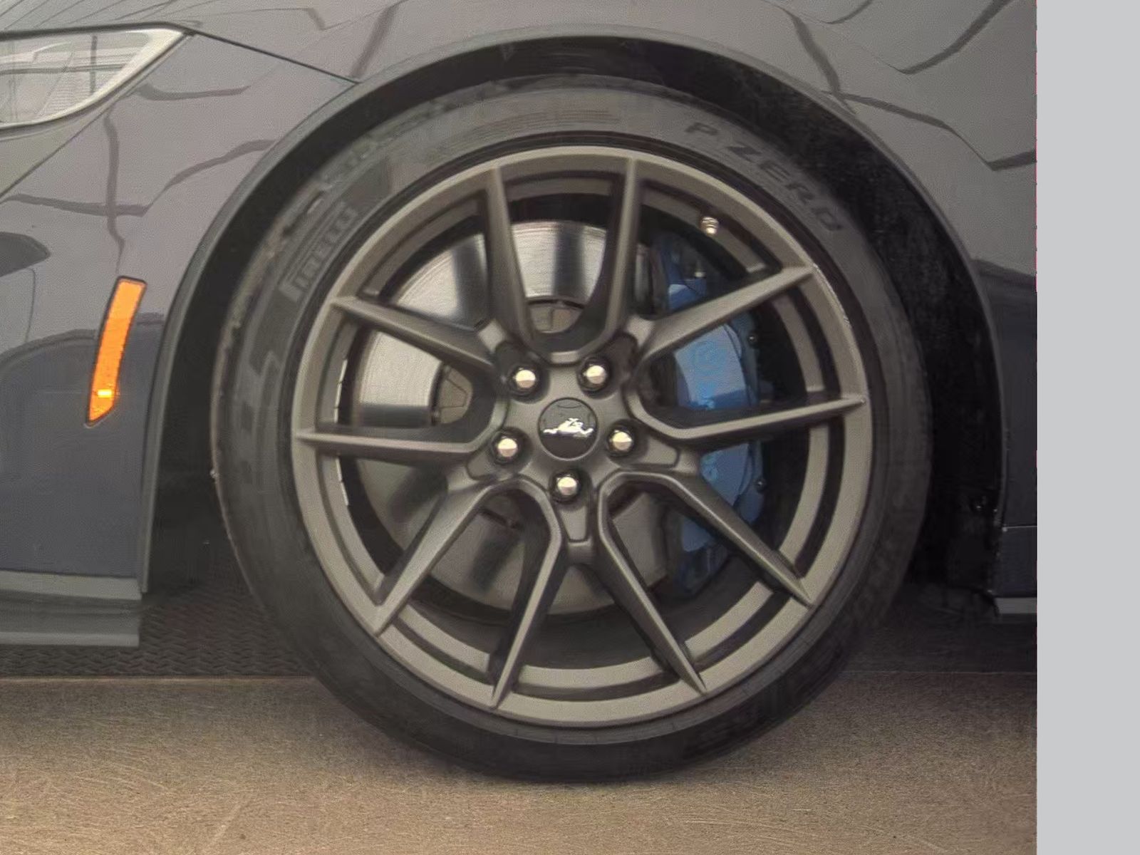FORD MUSTANG - 10