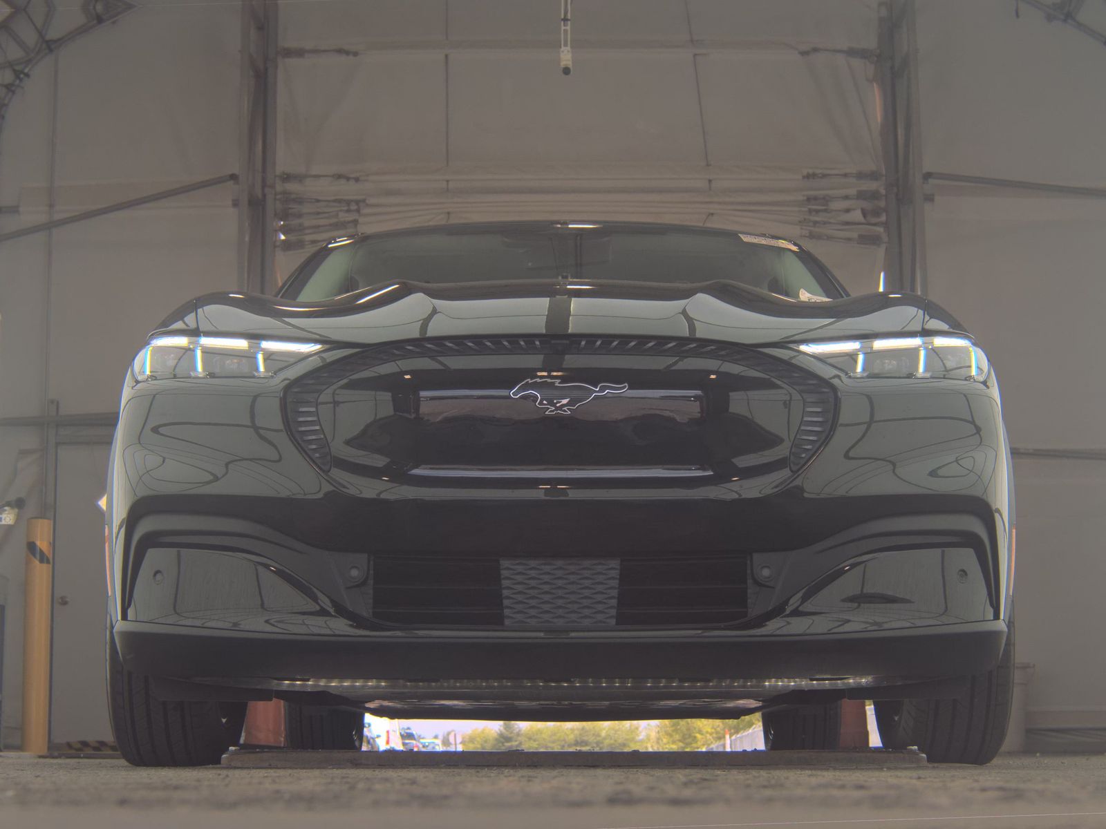 FORD MUSTANG MACH-E - 4