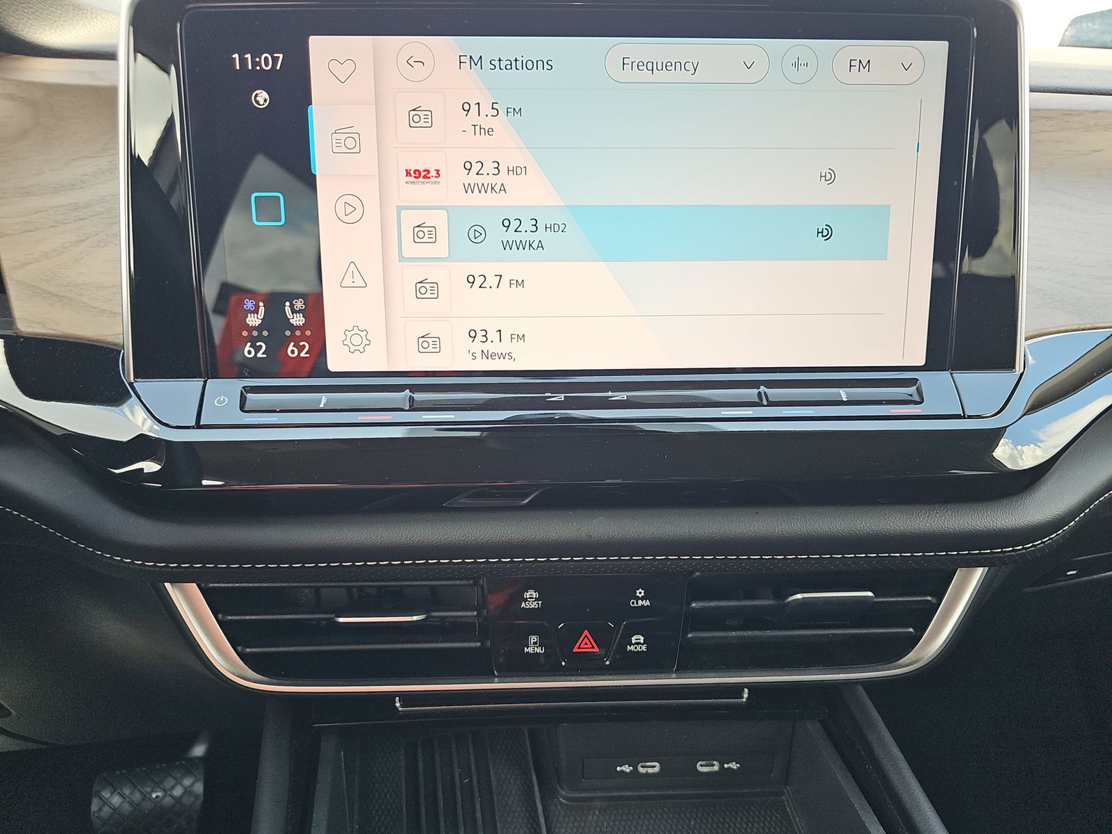 2025 Volkswagen Atlas 2.0T SE FWD