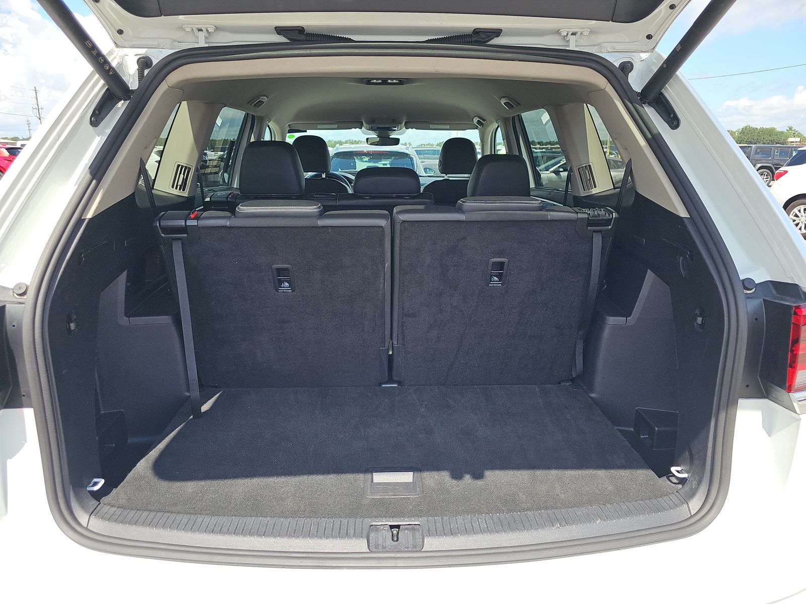2025 Volkswagen Atlas 2.0T SE FWD