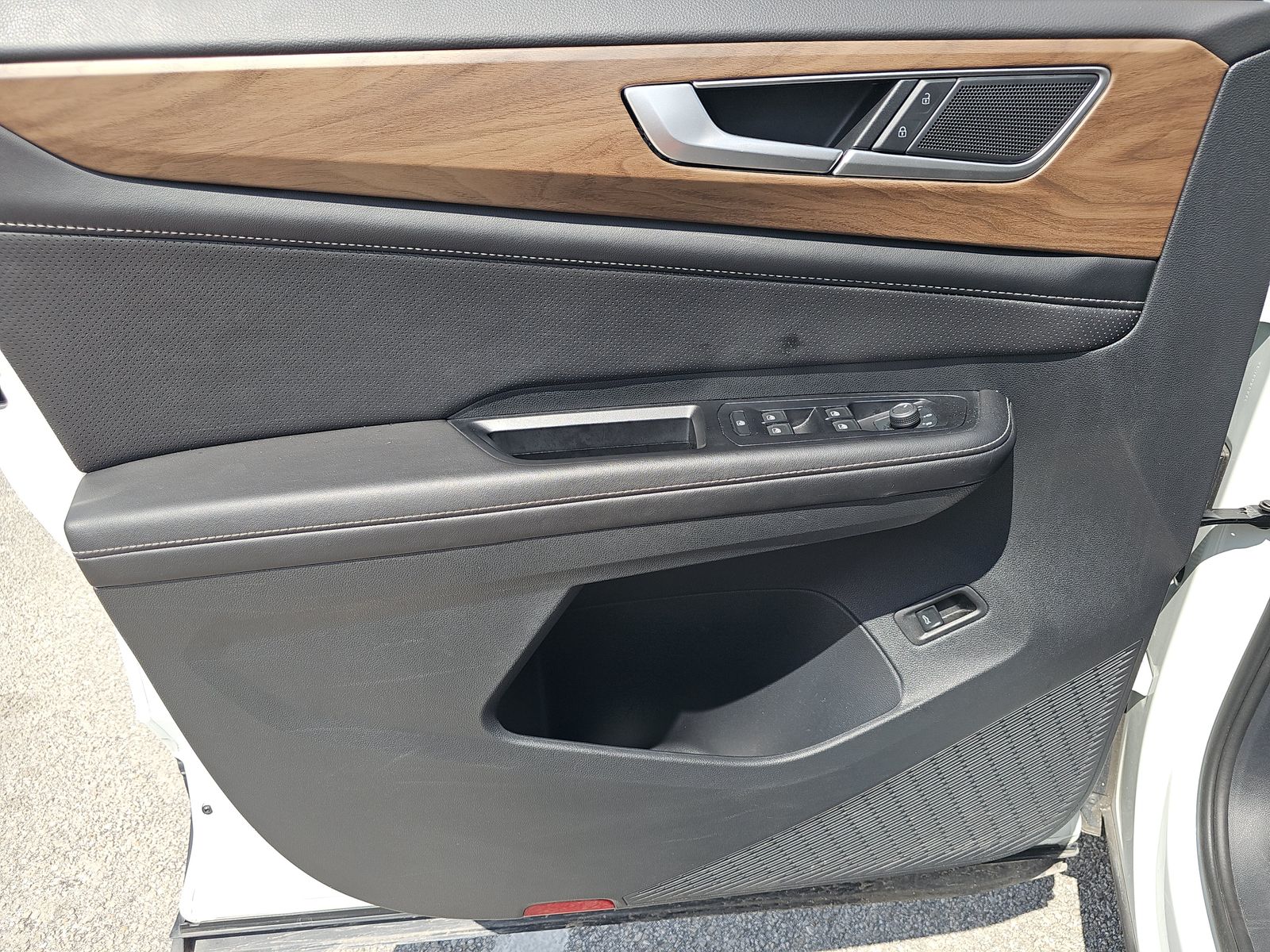 2025 Volkswagen Atlas 2.0T SE FWD