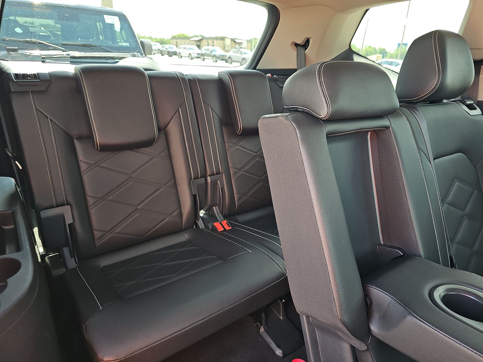 2025 Volkswagen Atlas 2.0T SE FWD