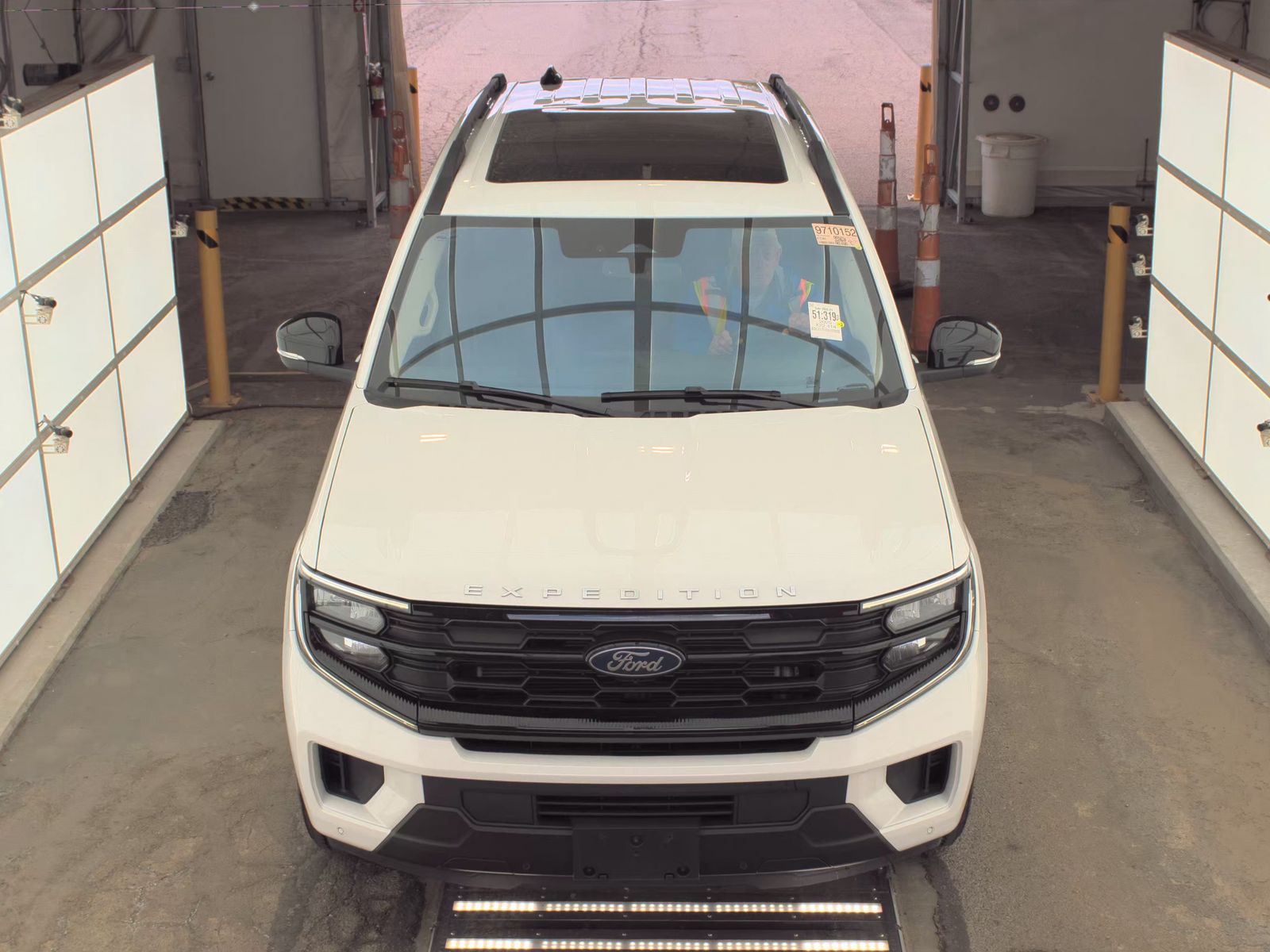 FORD EXPEDITION - 3