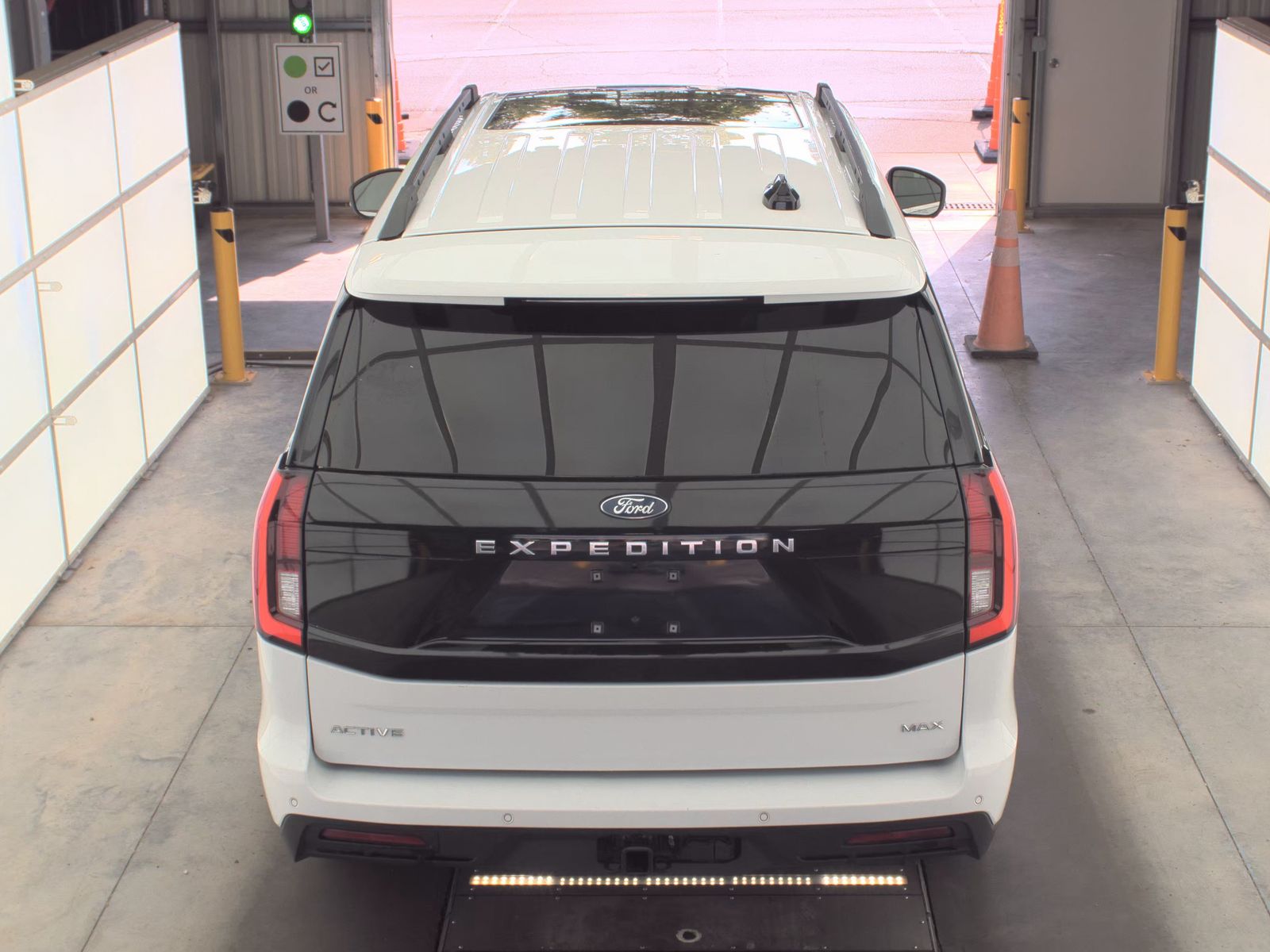 FORD EXPEDITION MAX - 7