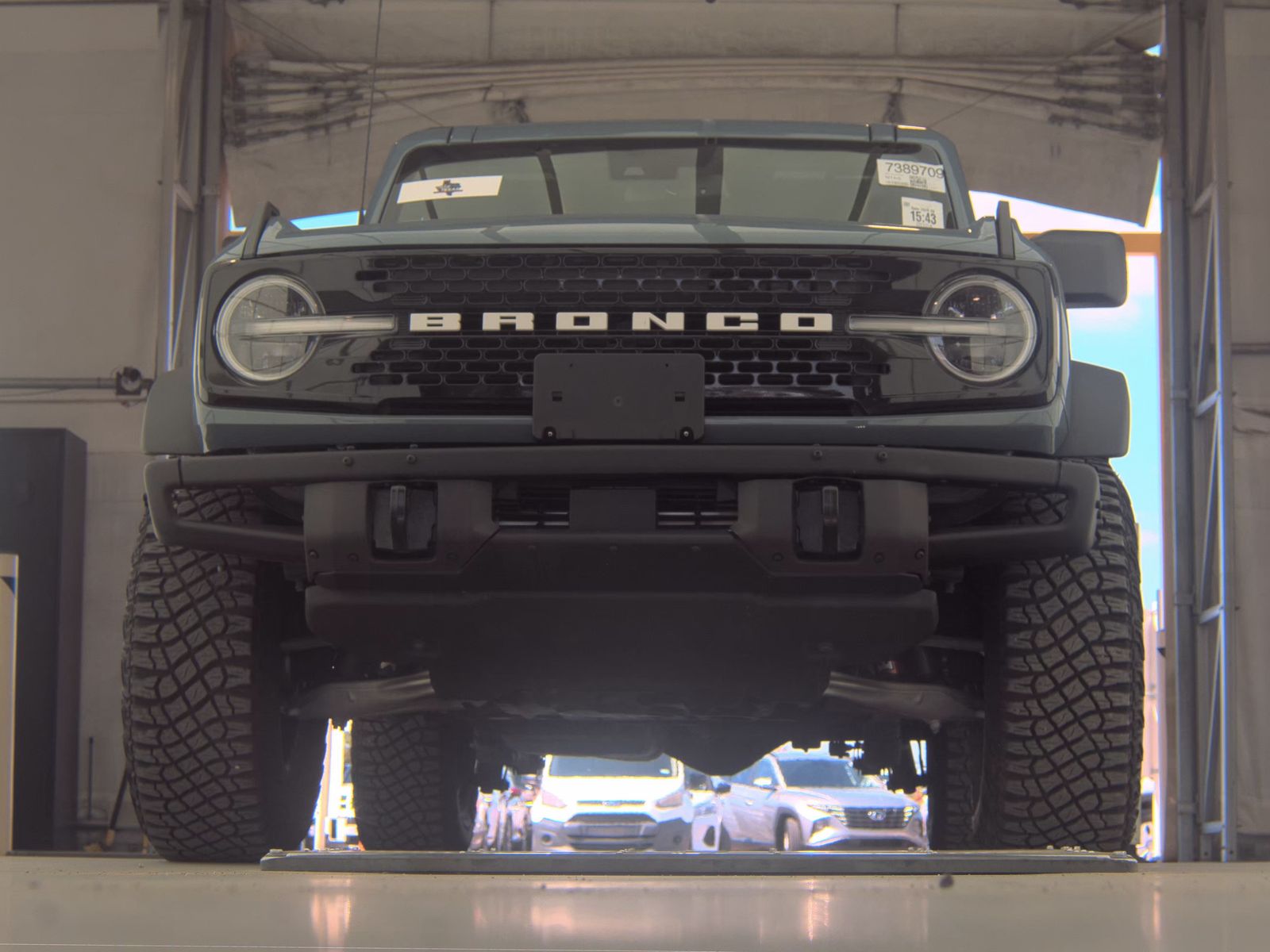 FORD BRONCO - 4