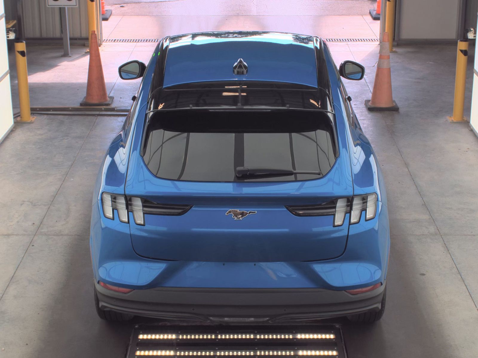 FORD MUSTANG MACH-E - 7