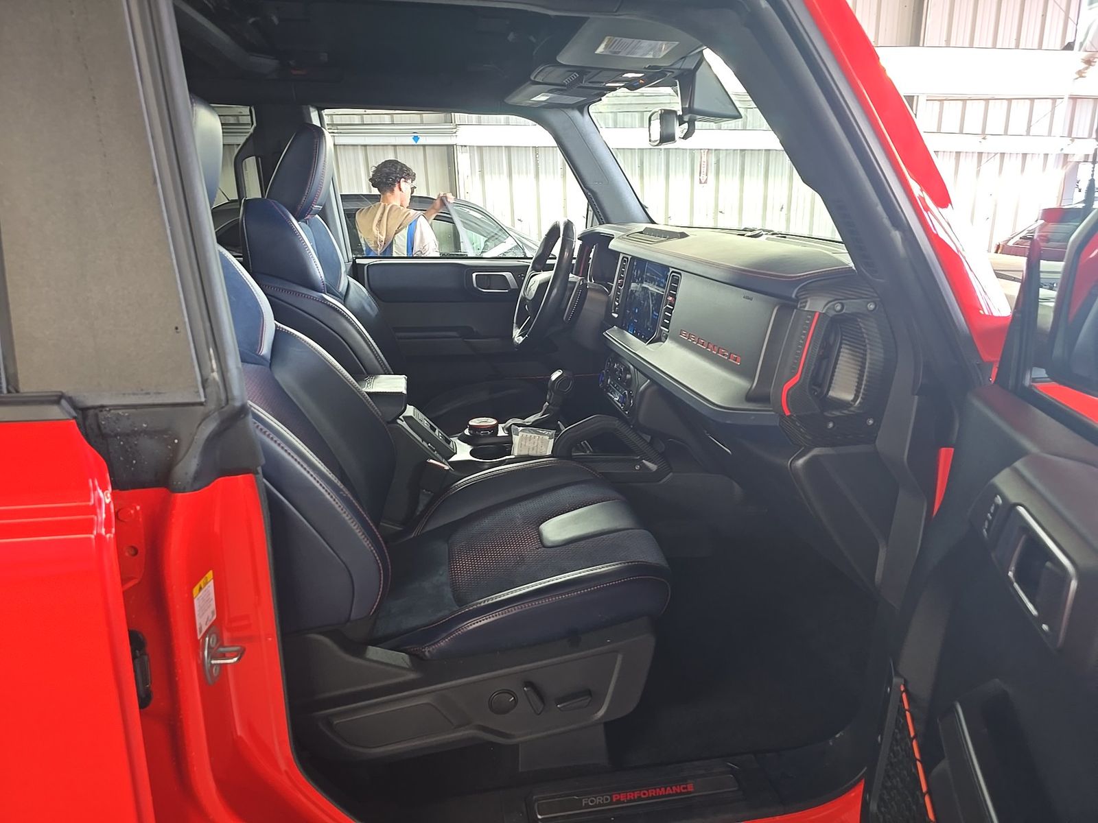FORD BRONCO - 9