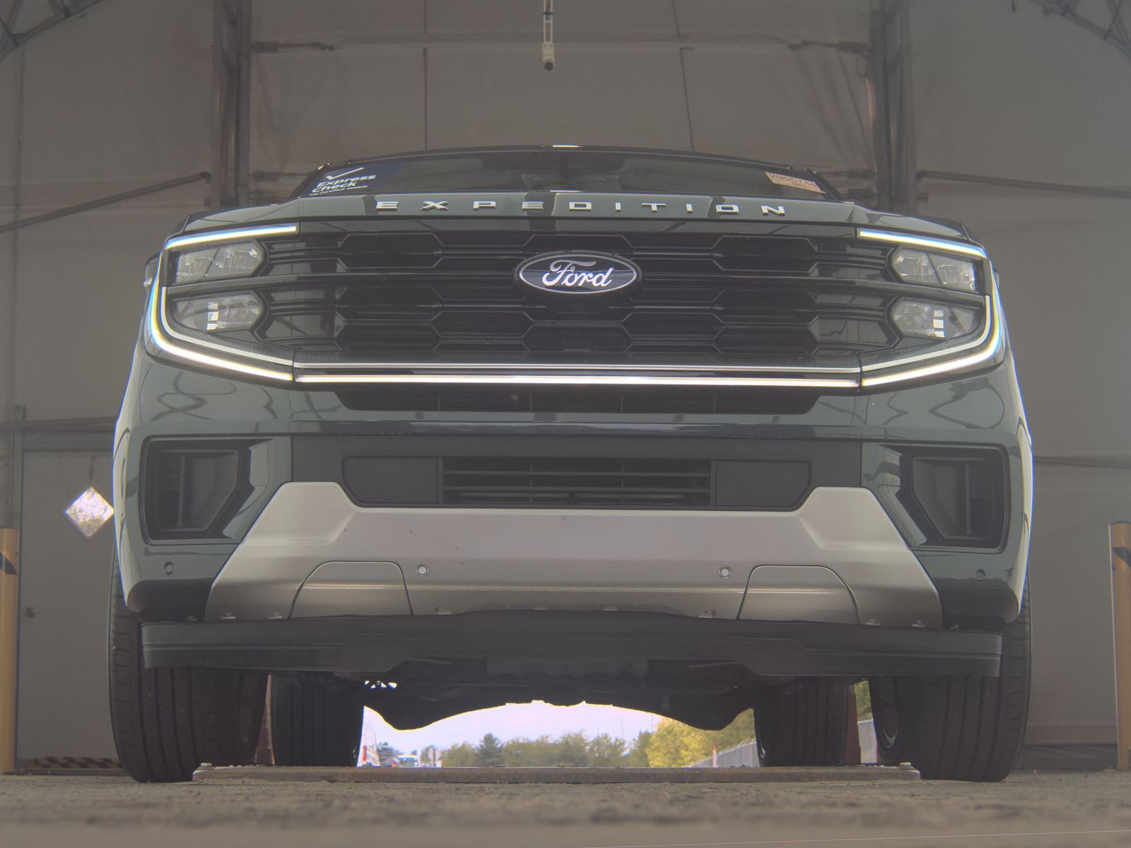 FORD EXPEDITION - 4