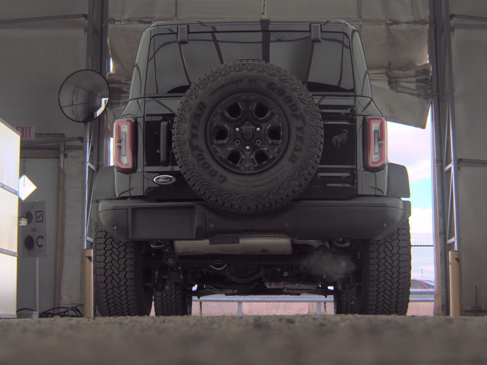 FORD BRONCO - 8