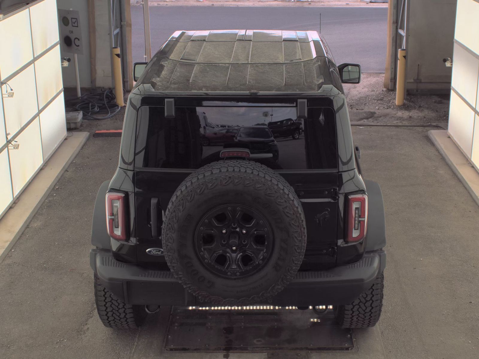 FORD BRONCO - 7