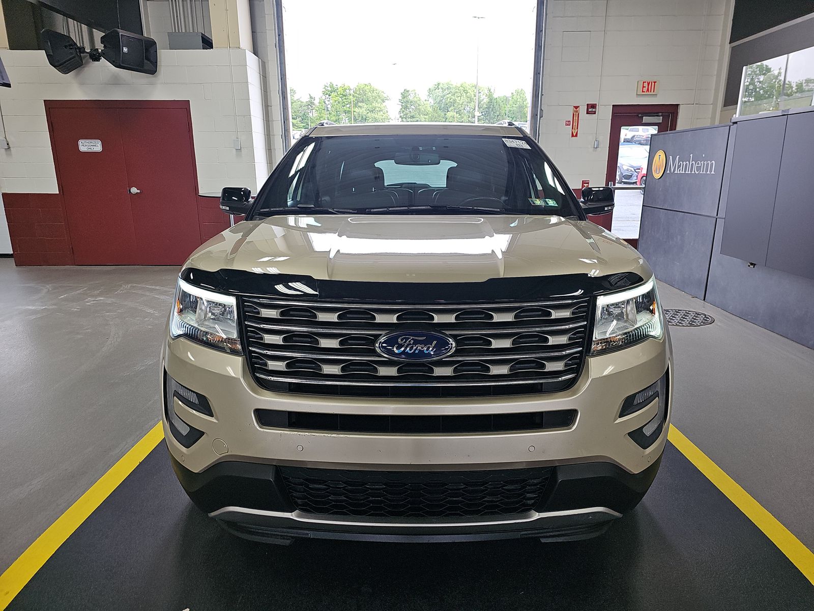 FORD EXPLORER - 3