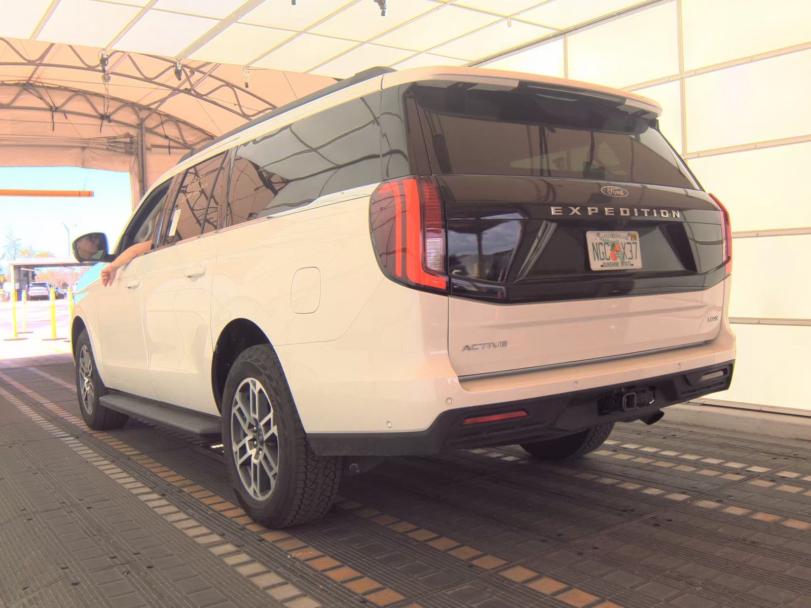 FORD EXPEDITION MAX - 9
