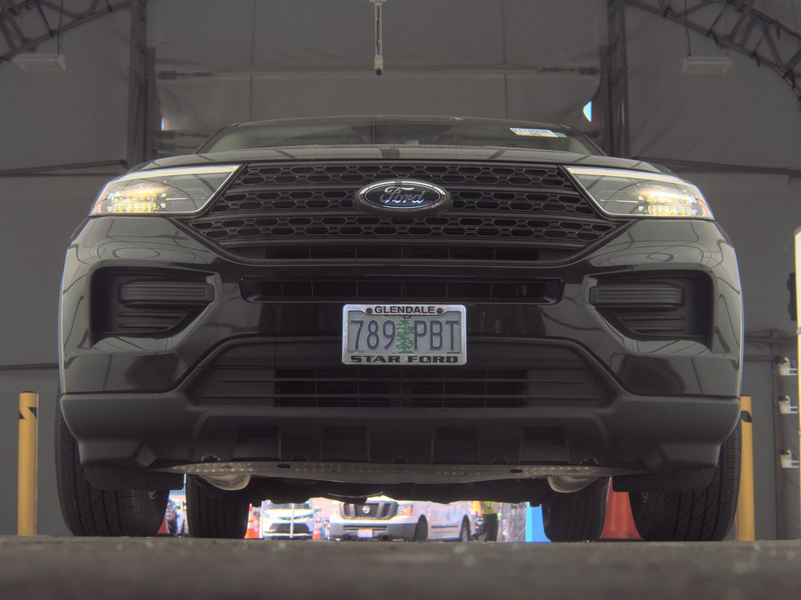 FORD EXPLORER - 4