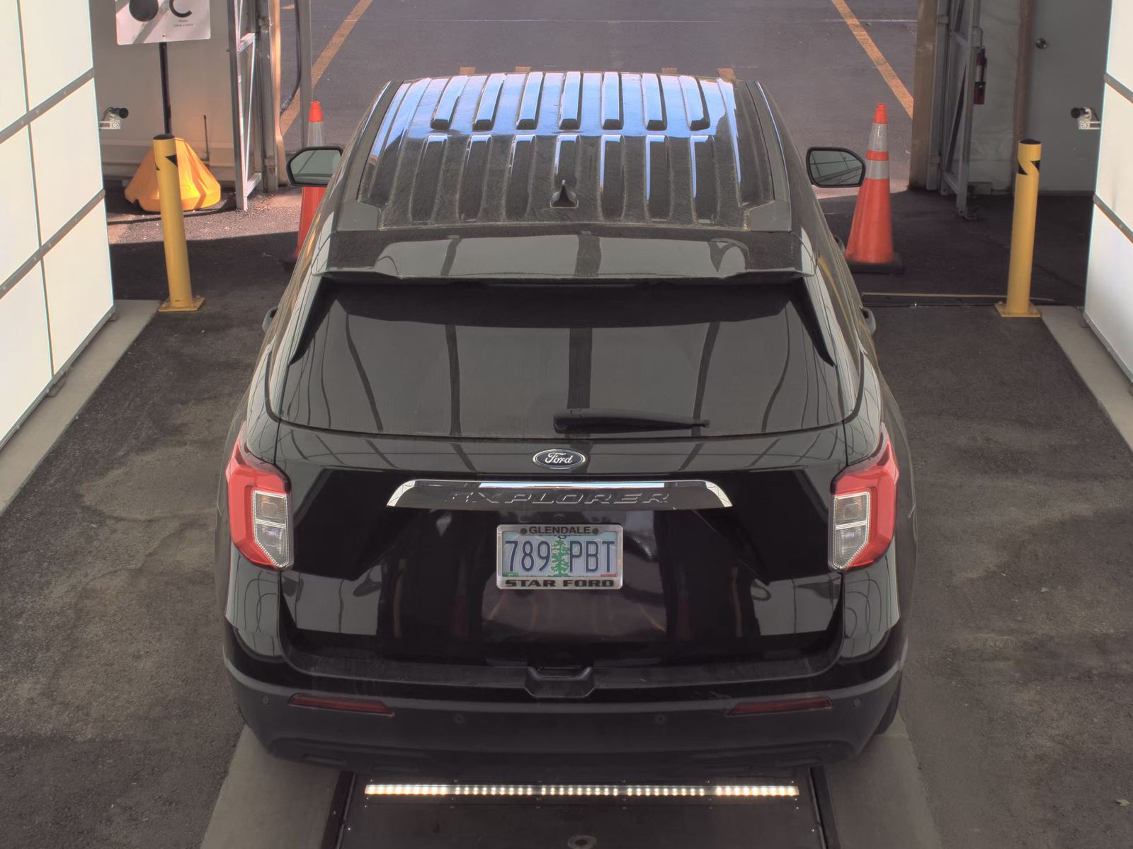 FORD EXPLORER - 7
