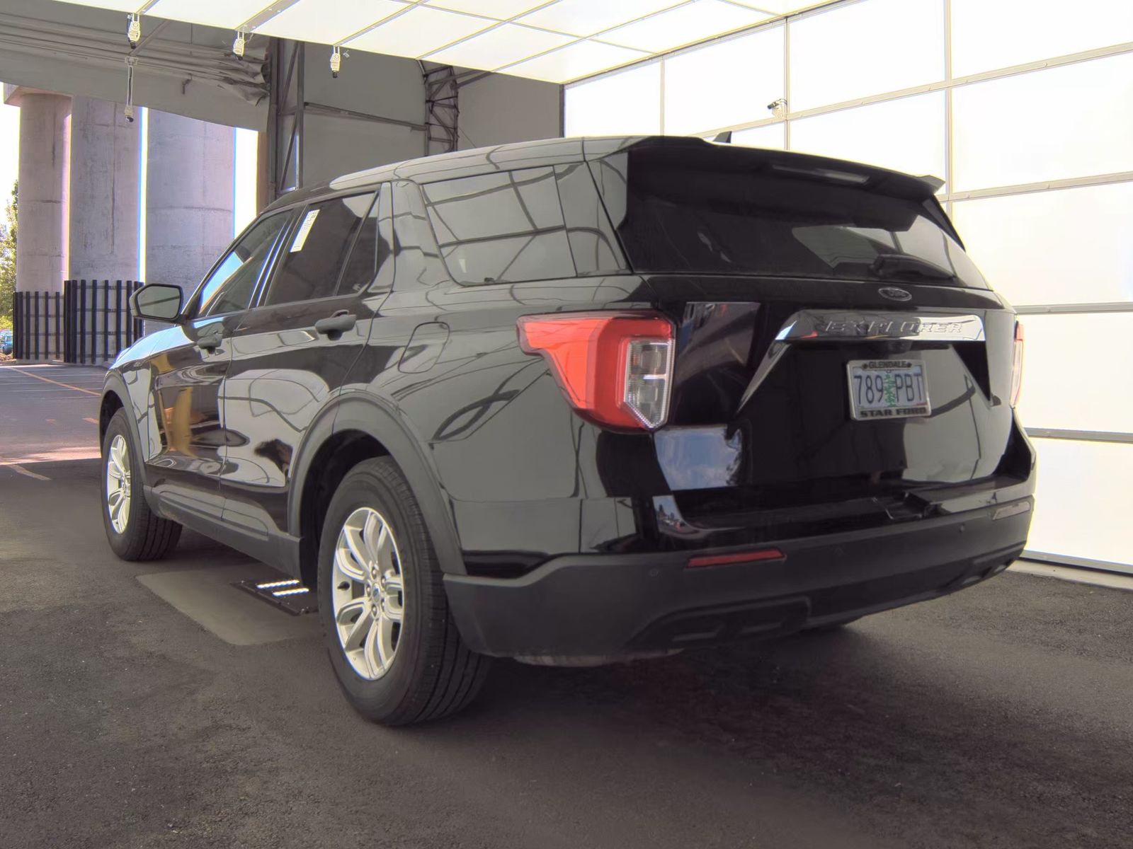 FORD EXPLORER - 9