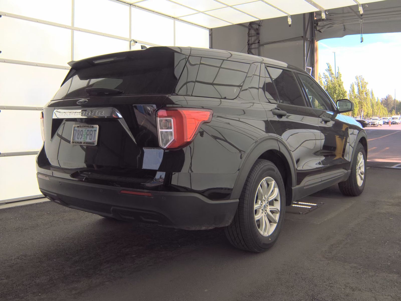 FORD EXPLORER - 6
