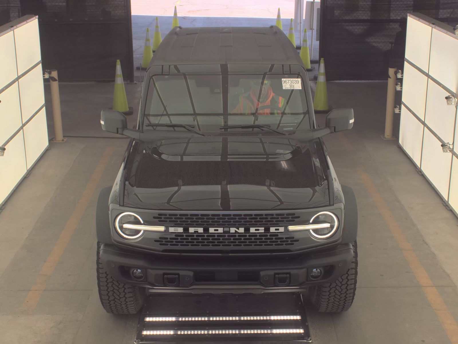 FORD BRONCO - 3