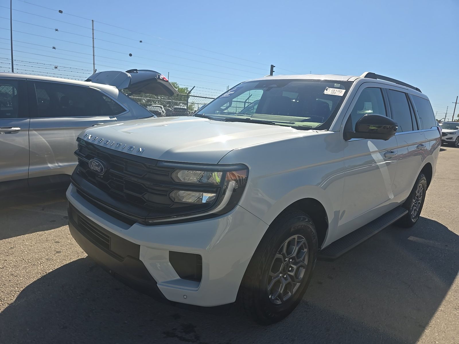 FORD EXPEDITION - 1
