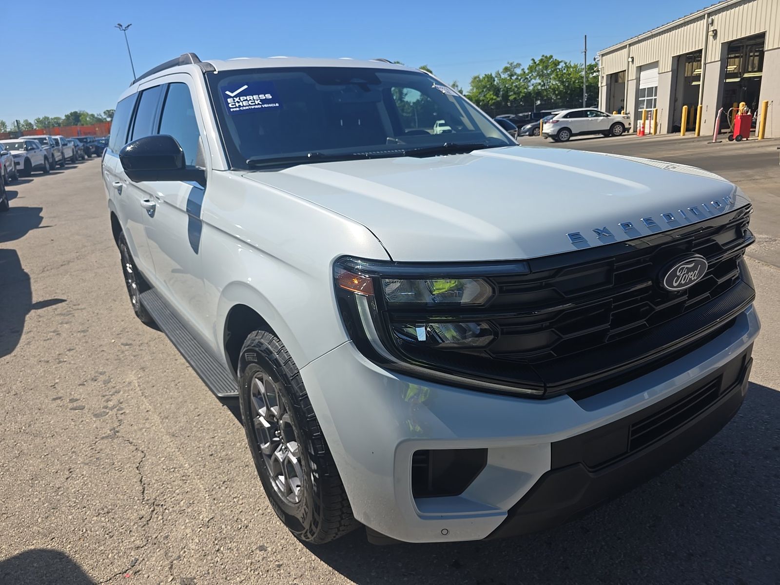 FORD EXPEDITION - 4