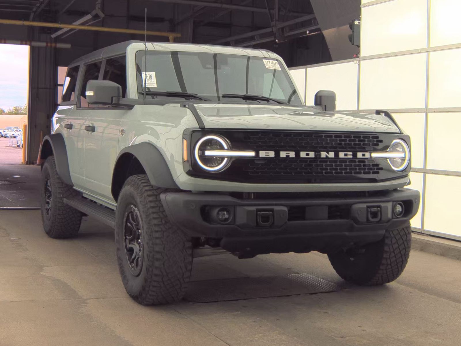 FORD BRONCO - 5