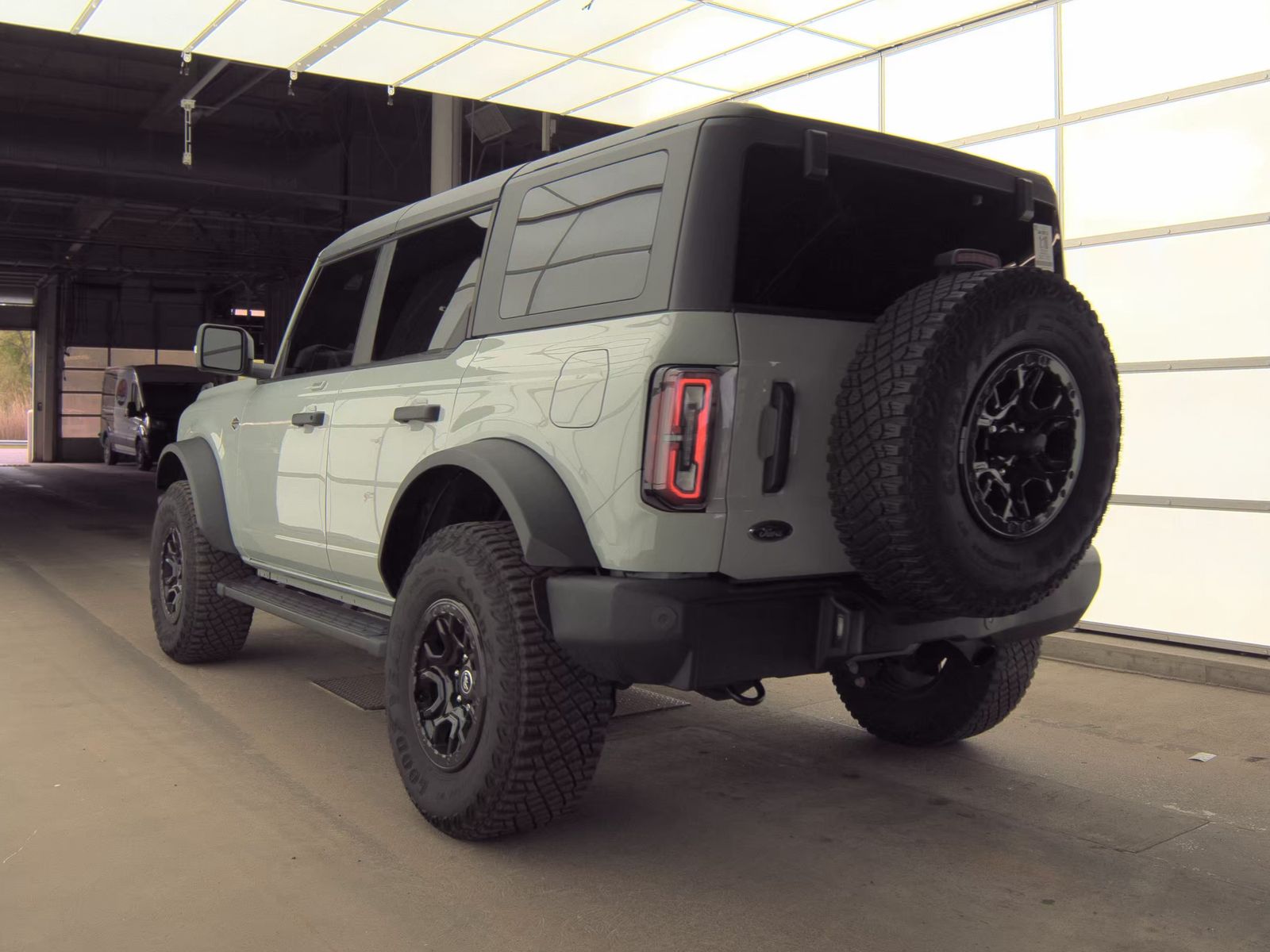 FORD BRONCO - 9