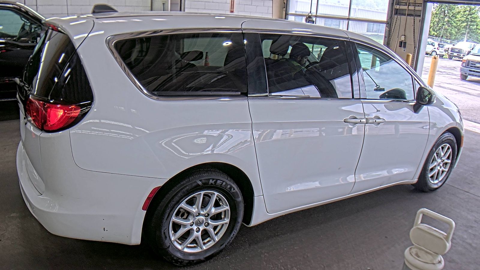 CHRYSLER VOYAGER - 5