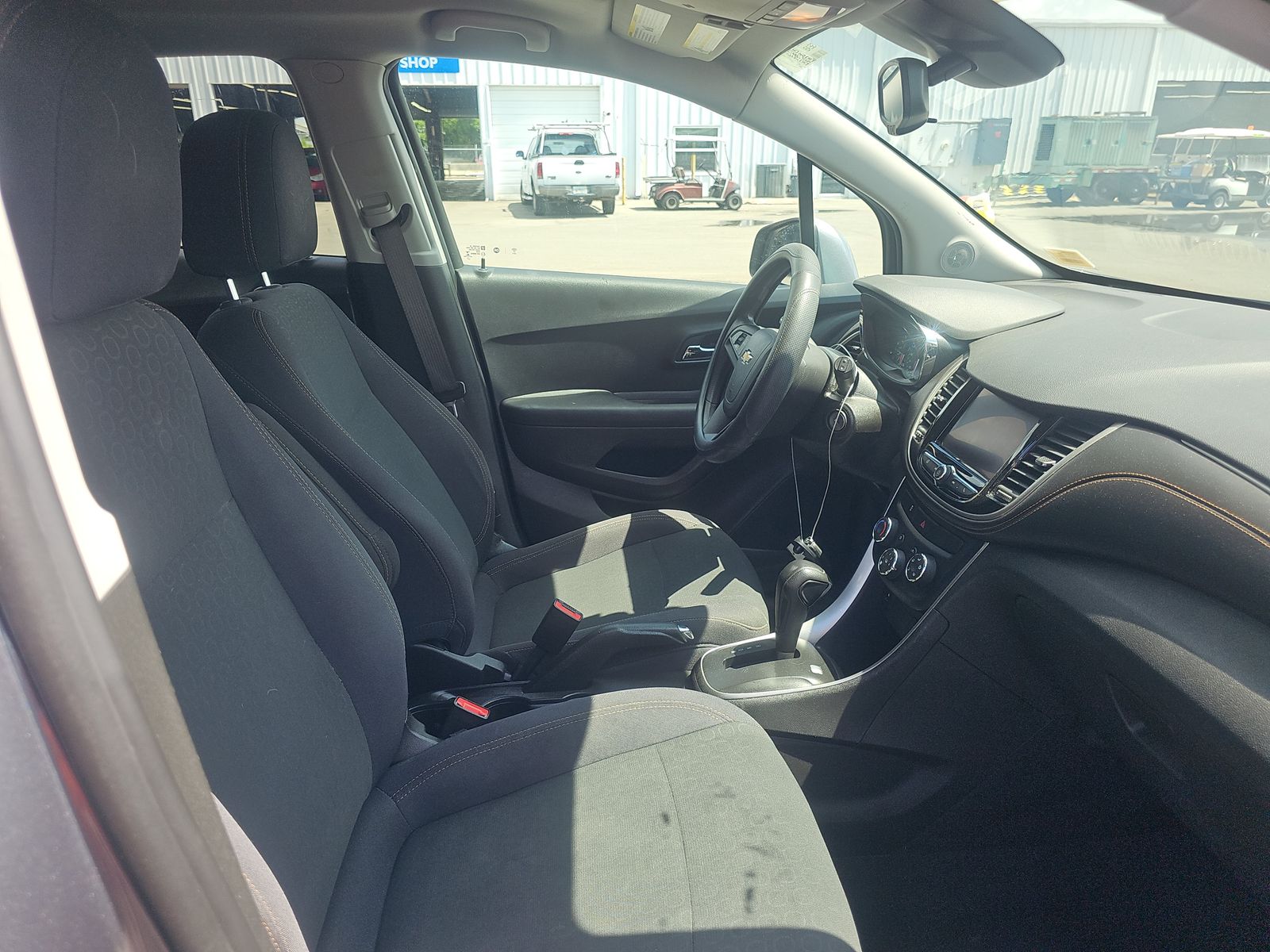 CHEVROLET TRAX - 9
