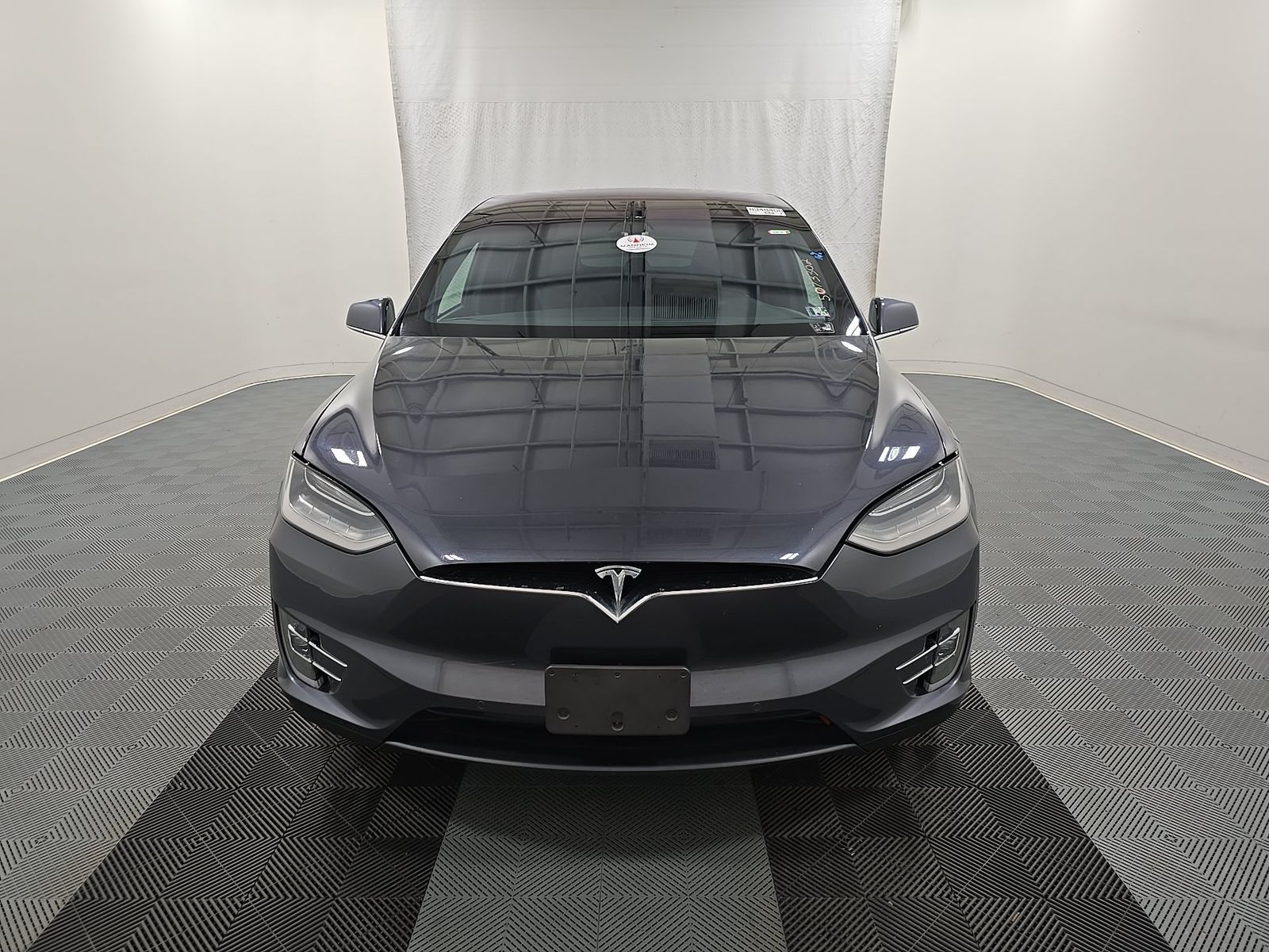 TESLA MODEL X - 3