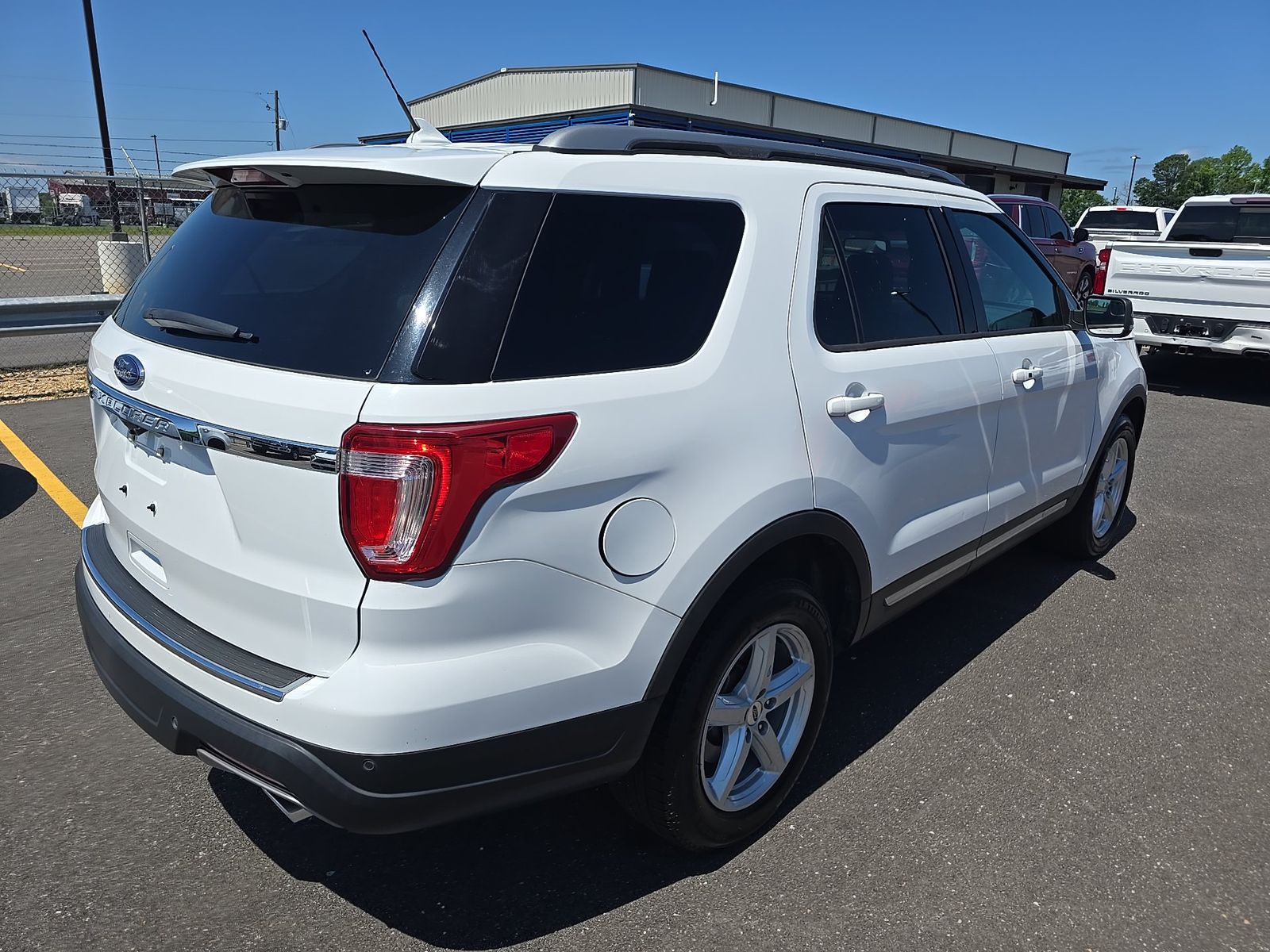 FORD EXPLORER - 5