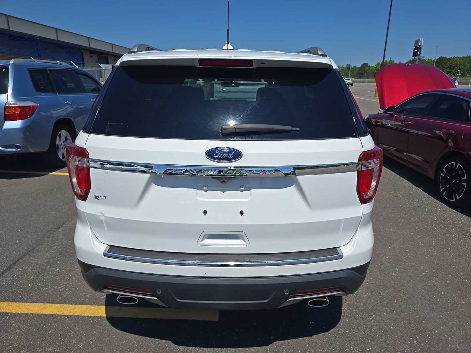 FORD EXPLORER - 6