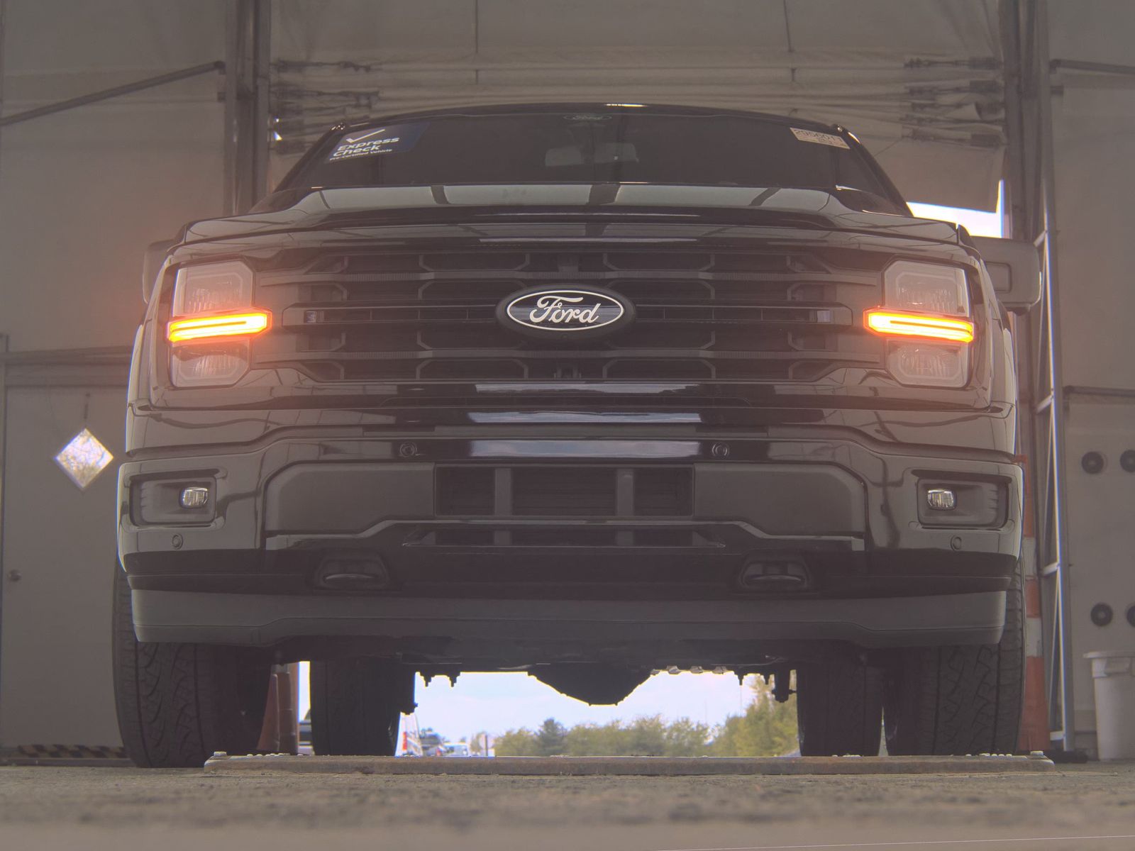FORD F-150 - 4