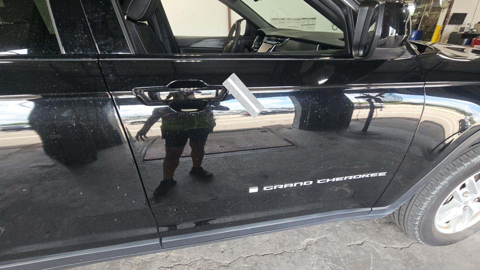 2024 Jeep Grand Cherokee L Laredo RWD