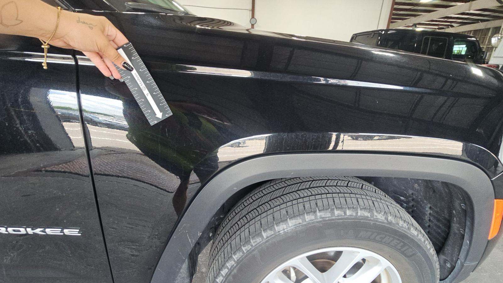 2024 Jeep Grand Cherokee L Laredo RWD