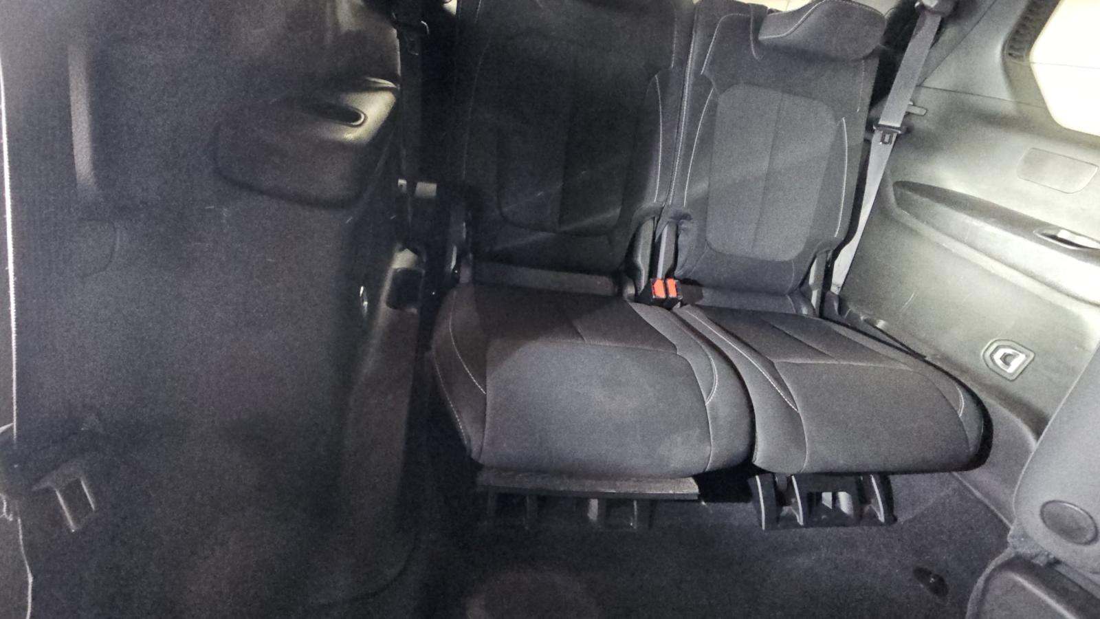 2024 Jeep Grand Cherokee L Laredo RWD