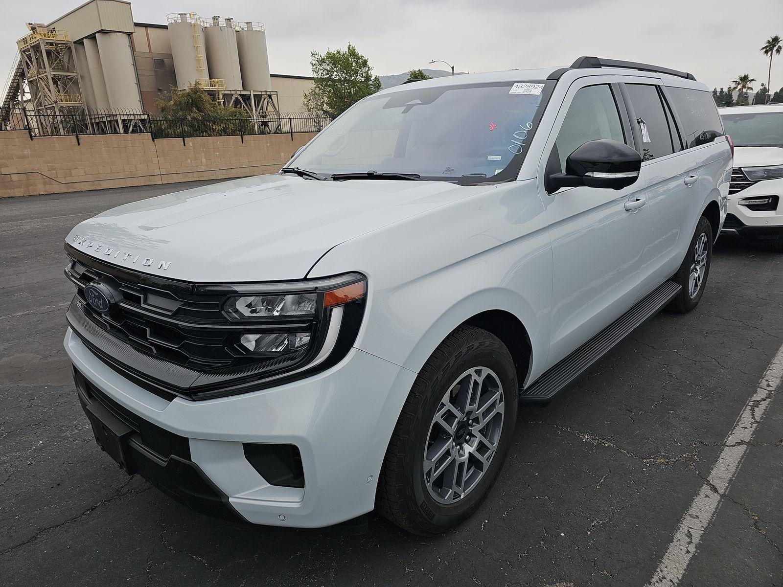 FORD EXPEDITION MAX - 1